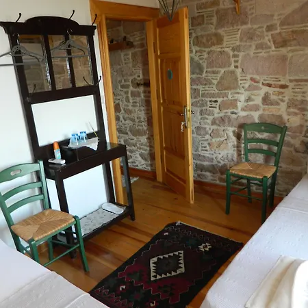 Fragrante - Adult Only 3*